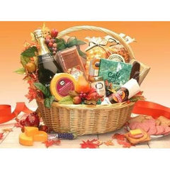 Thanksgiving Gourmet  This honey willow basket brings the Thanksgiving Gourmet gift basket. 