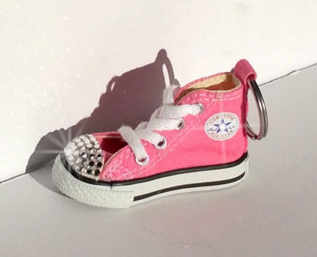 glitter converse keychain