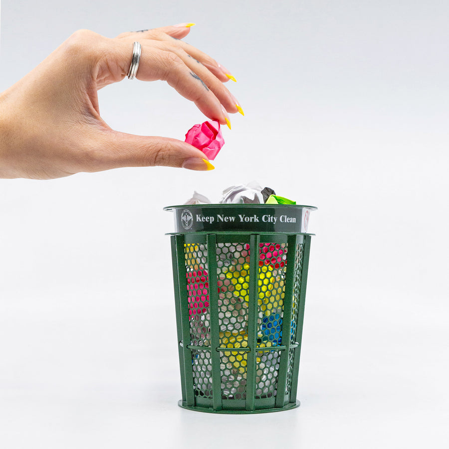 新規購入 HUMAN TISSUE MADE ROUND CASE- TRASH TRASH CAN MADE CAN