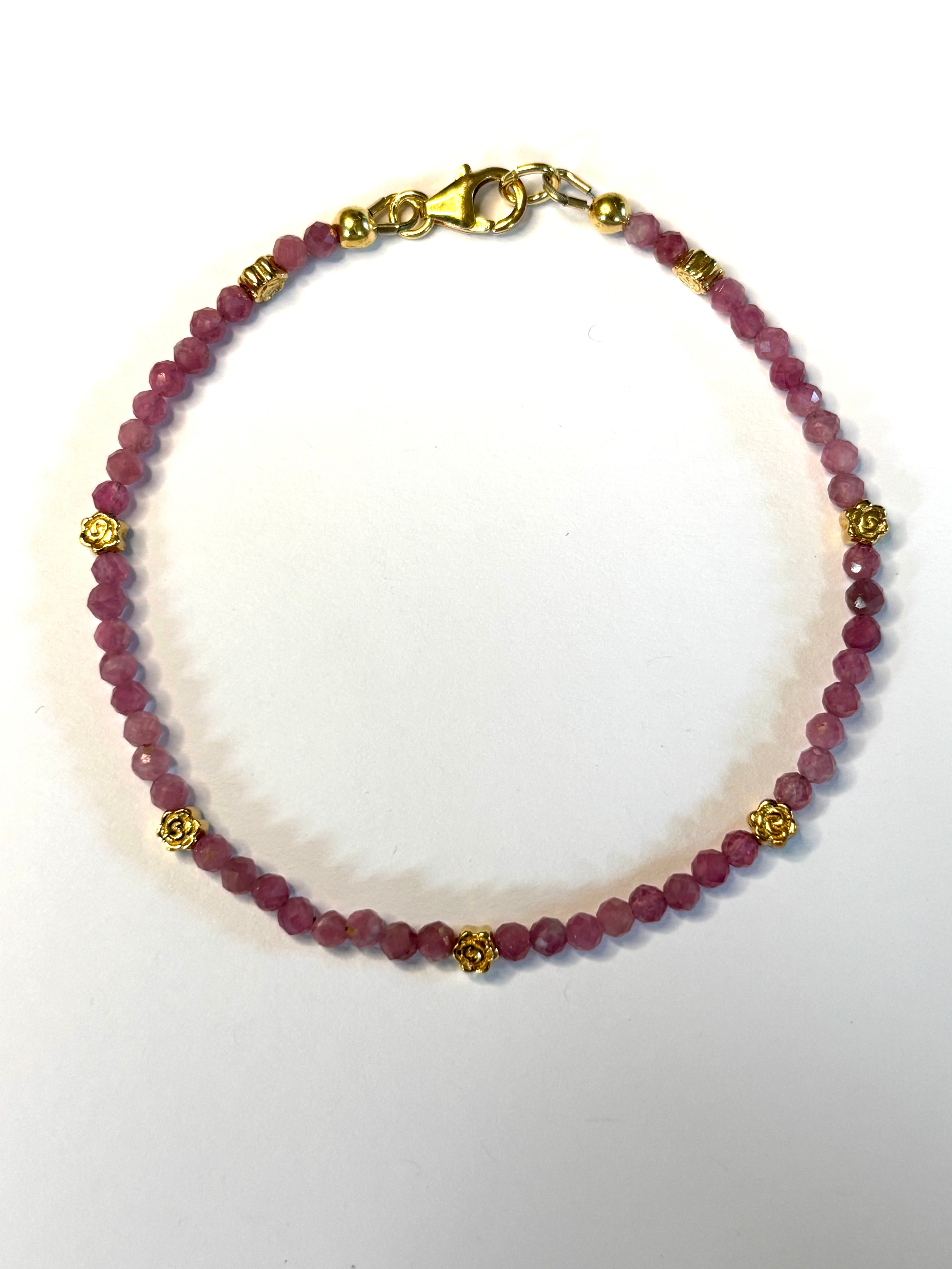 Armband "Roter Turmalin mit Rosen"