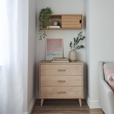 chest of drawers