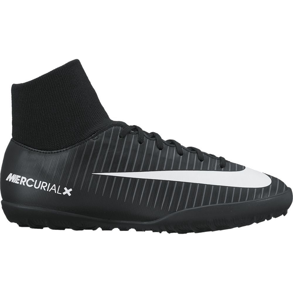 Nike CR7 Superfly 6 Club MG Football shoe for mixed terrain .