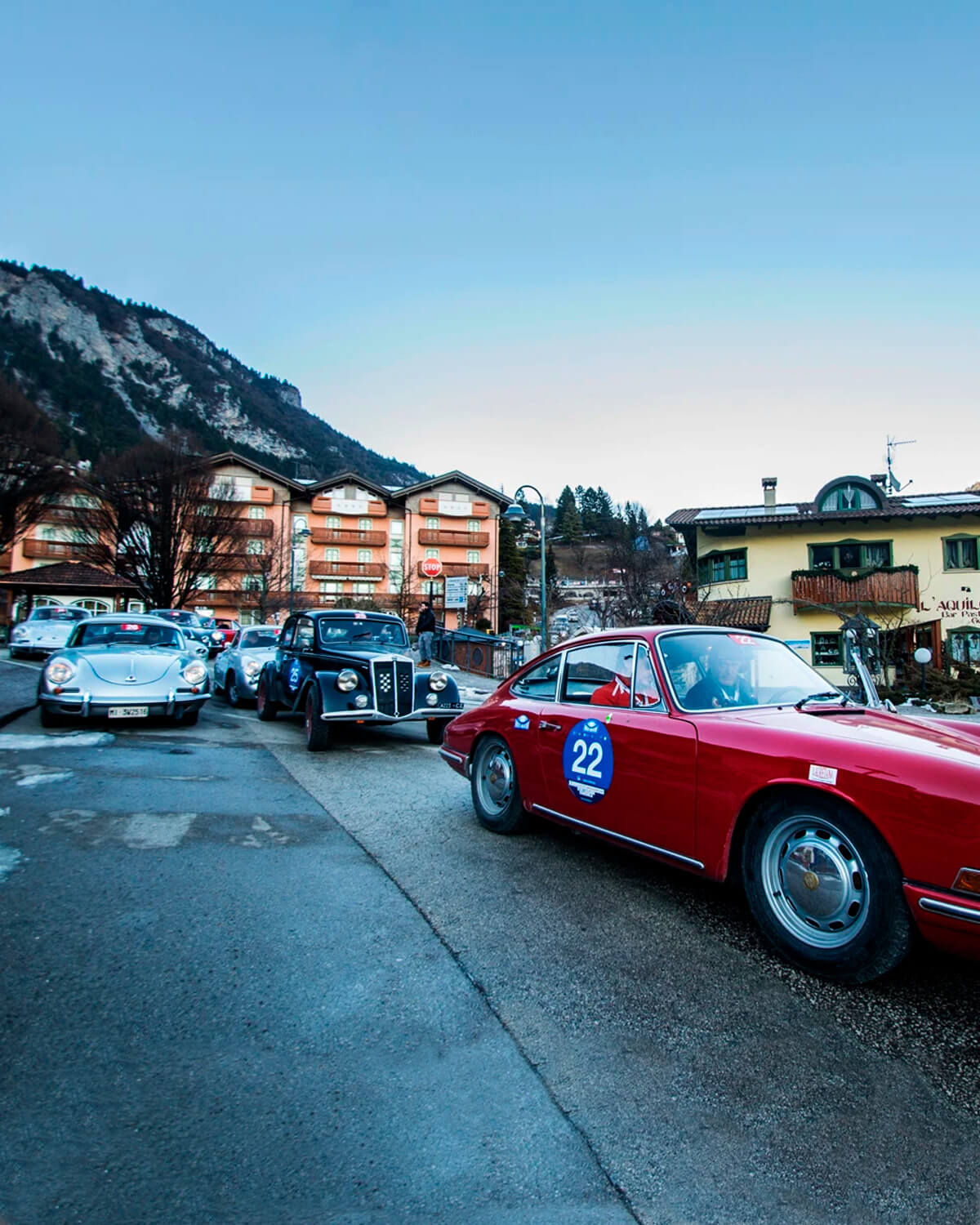 classic cars lined up at winter marathon start