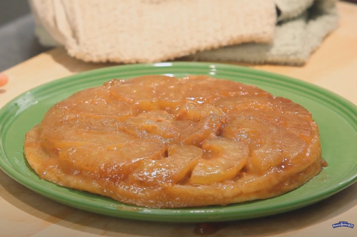 VIDEO RECIPE: Peanut Butter Apple Tarte Tatin