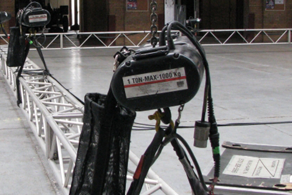 Chain Hoists are the Entertainment Equipment offered by MTN Shop EU. It is an integral part of every live event.