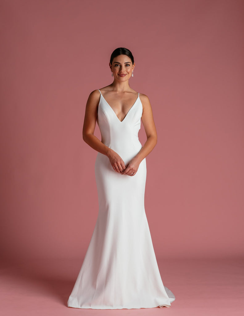 Lis Simon Bridal Vancouver Clean modern fitted gown