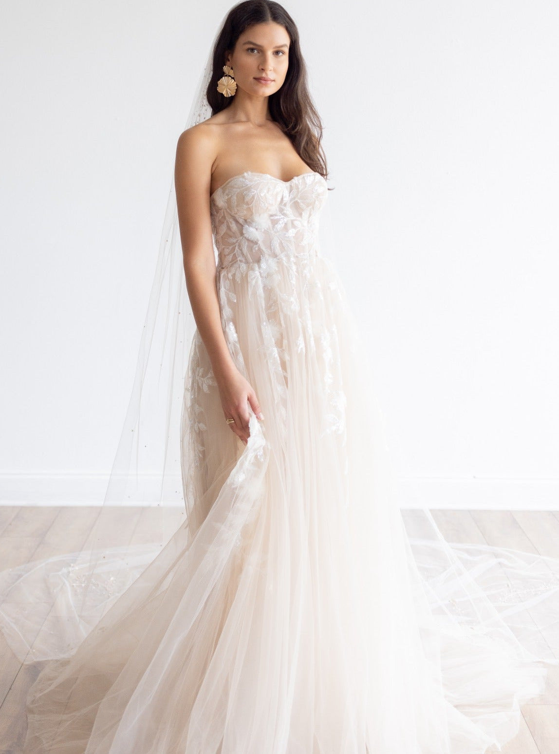 Austin | Novelle Bridal Shop | Vancouver + Edmonton