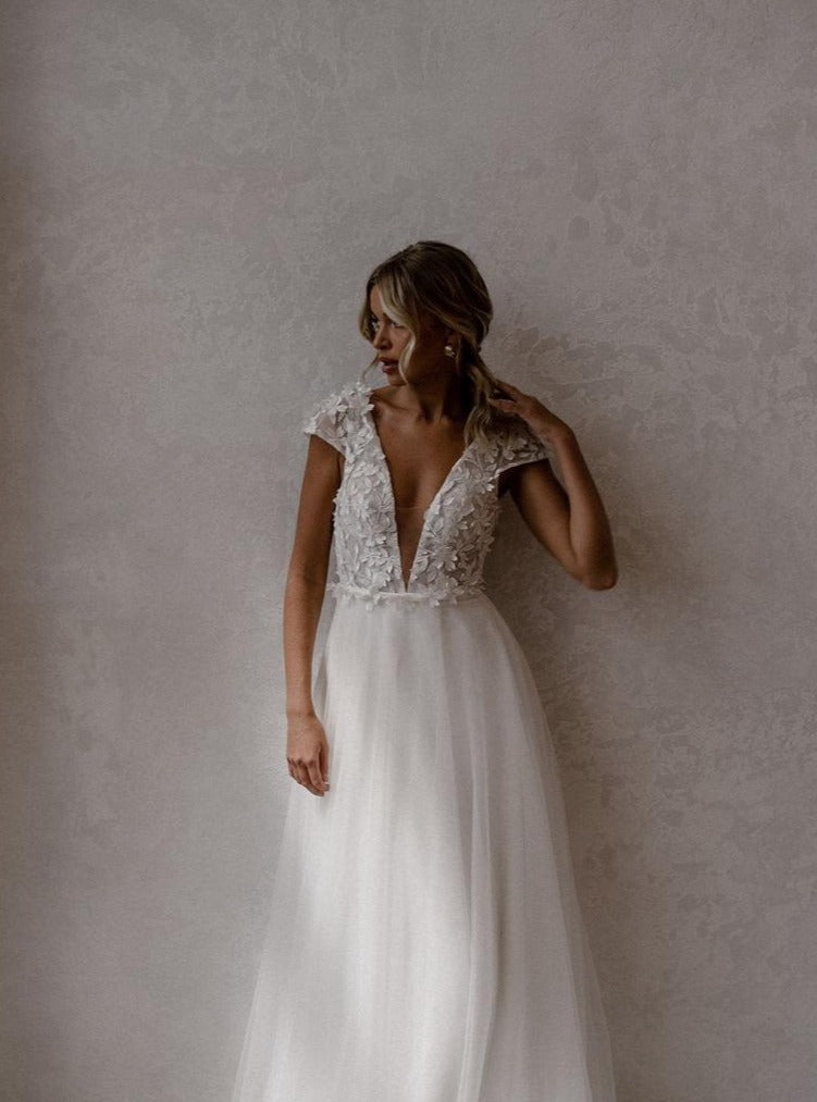 Removable Flowy Skirt, Novelle Bridal Shop