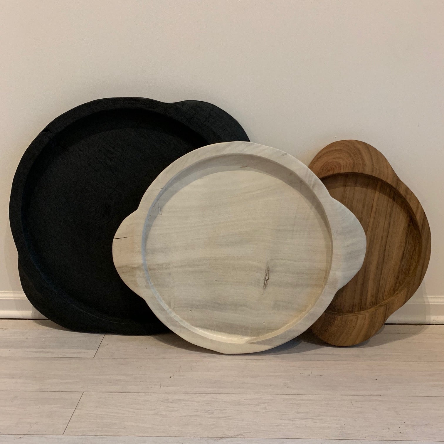 round wooden tray