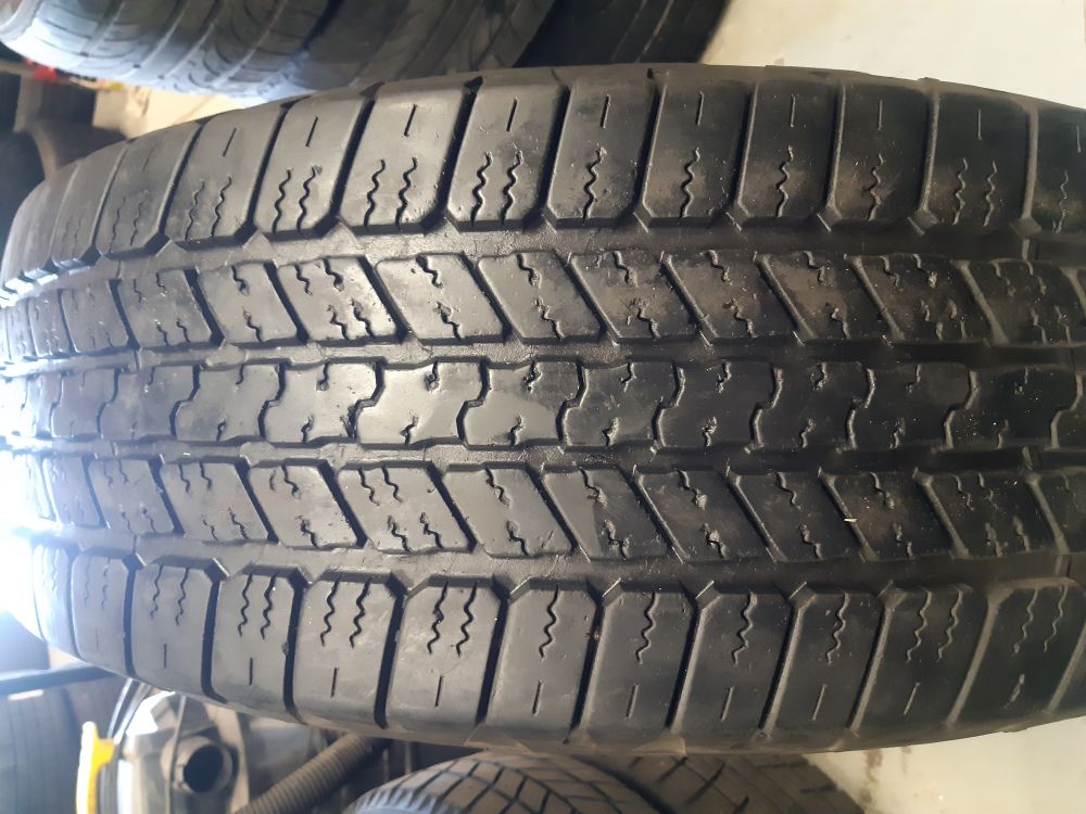 Goodyear Wrangler SR-A 265/65/18 - Pneu d'été usagé – Pneus Usagés Dépôt