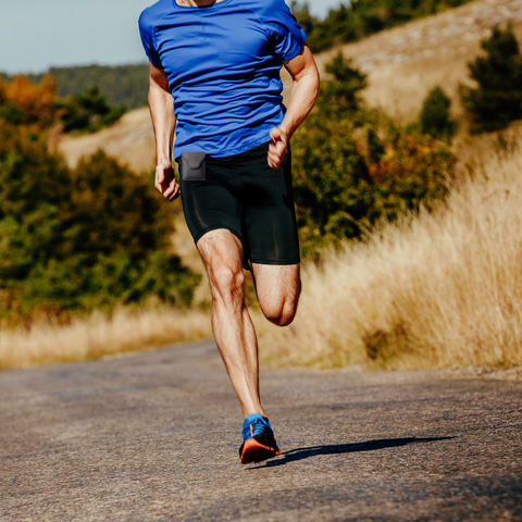 Smart Fitness Wallet on a male runner