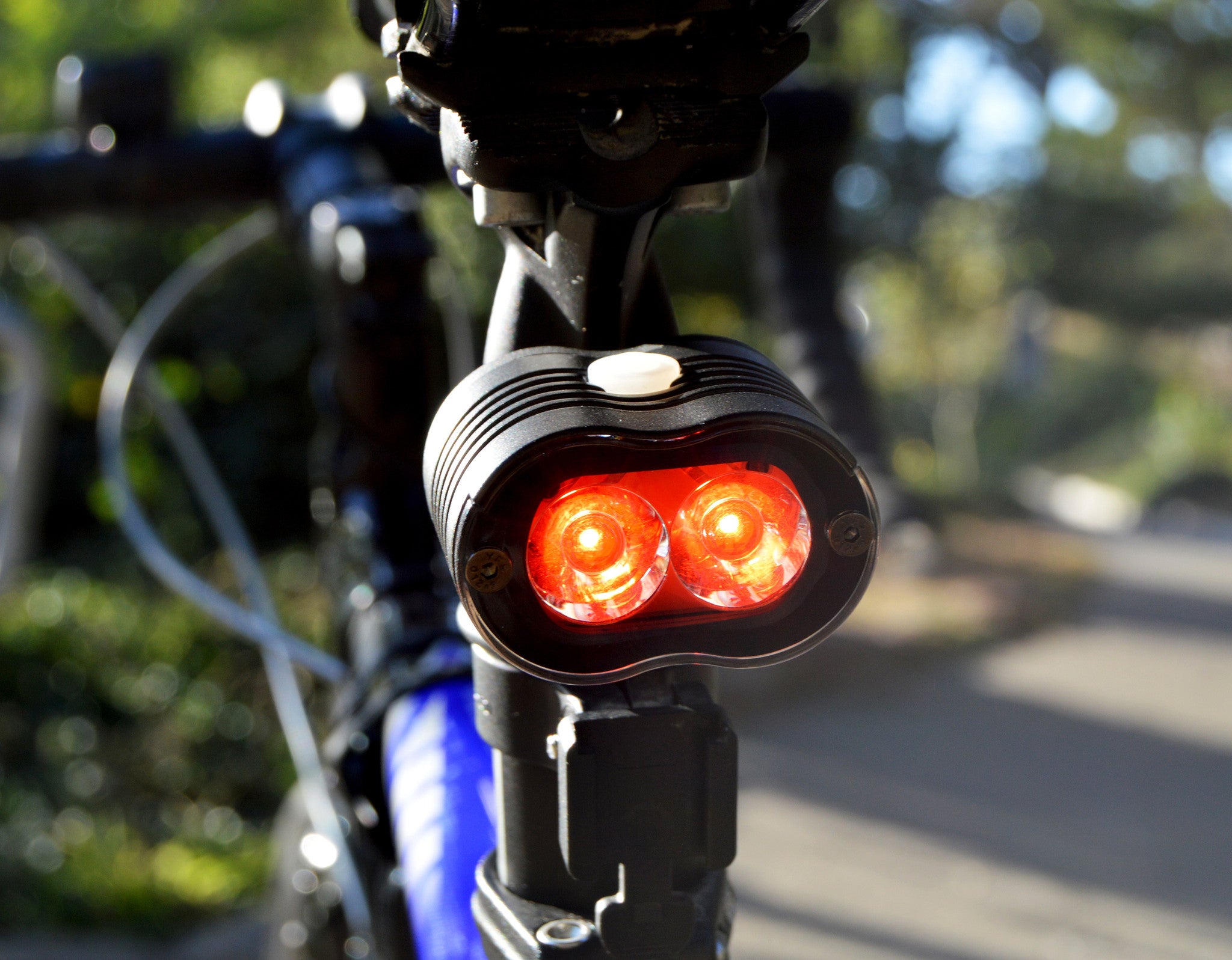 200 lumen rear bike light