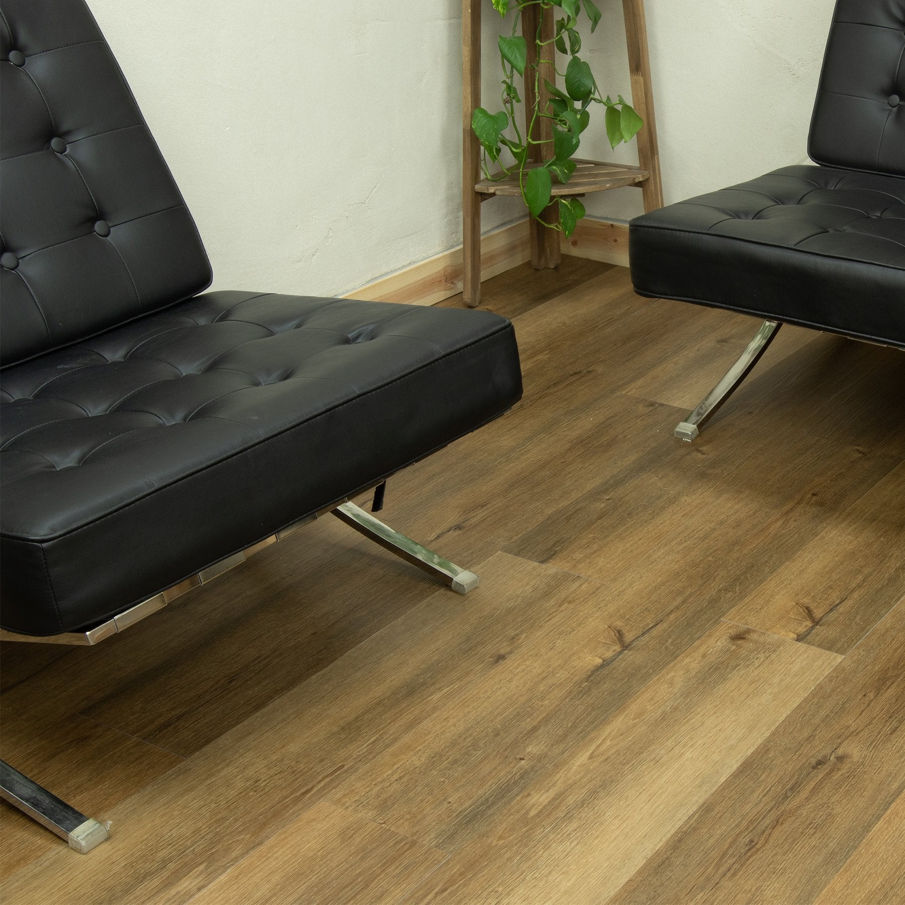 Deep Oak Click LVT - 180mm X 1220mm (10 Pack)