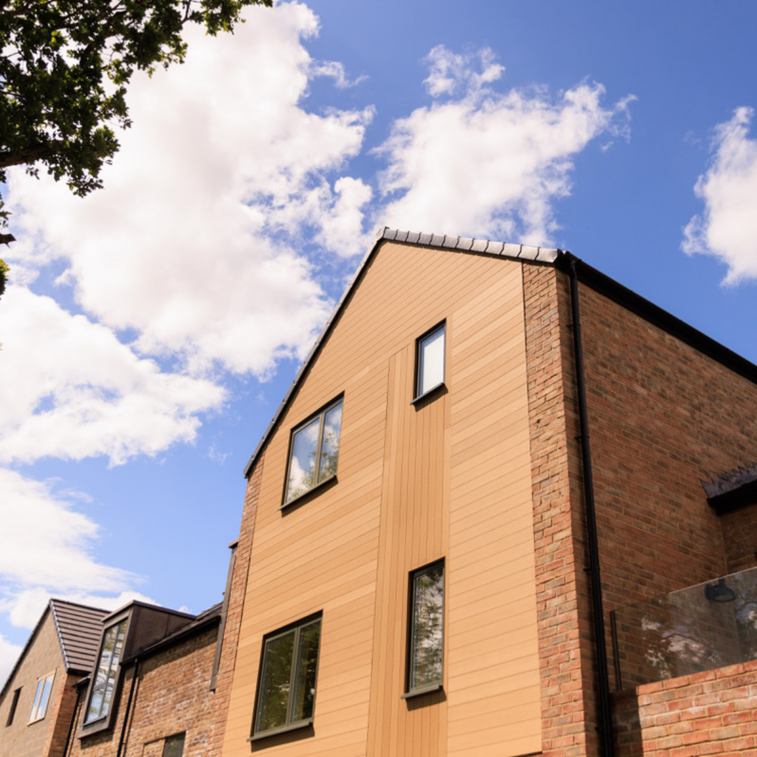 Oak Composite Cladding , Sentinel - 4.0m / Oak