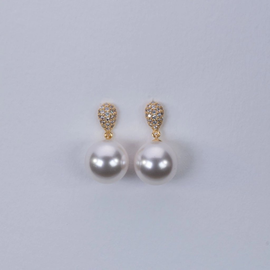 fresh water pearl earring