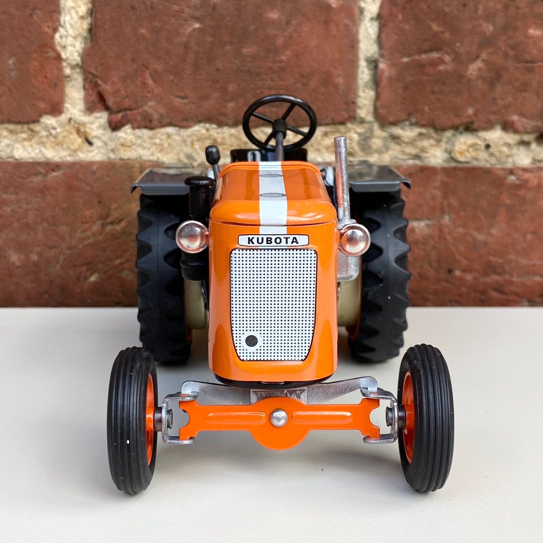 Kubota T 15 Wind-Up Tractor — Thorsten van Elten