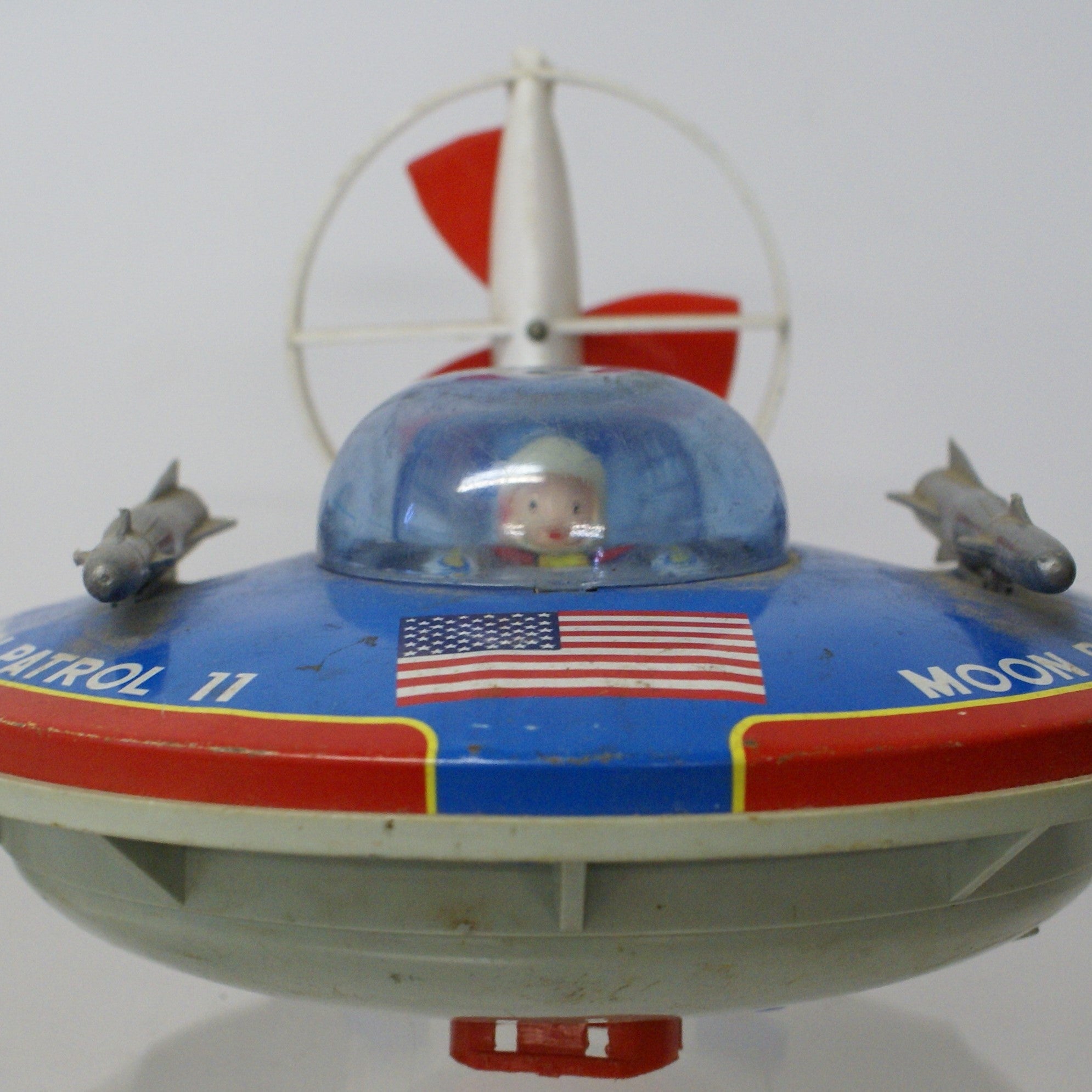 Dux Astro Man Dome Clear Plastic – Classic Tin Toy Co.