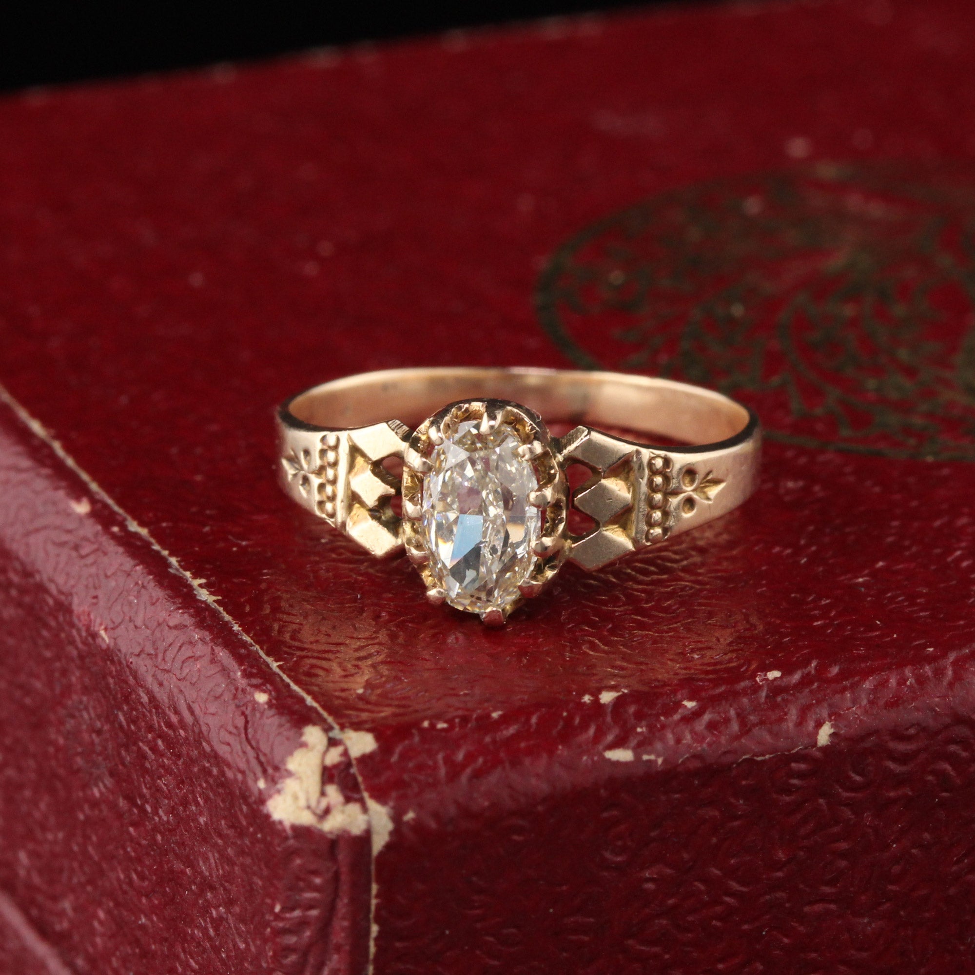 Antique Victorian 10k Yellow Gold Oval Diamond Engagement Ring