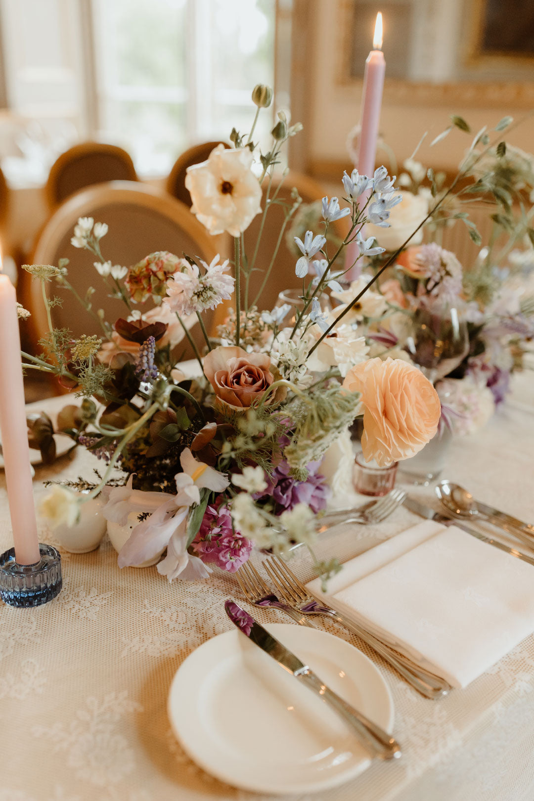 Wedding floral arrangement with tabletop setting
