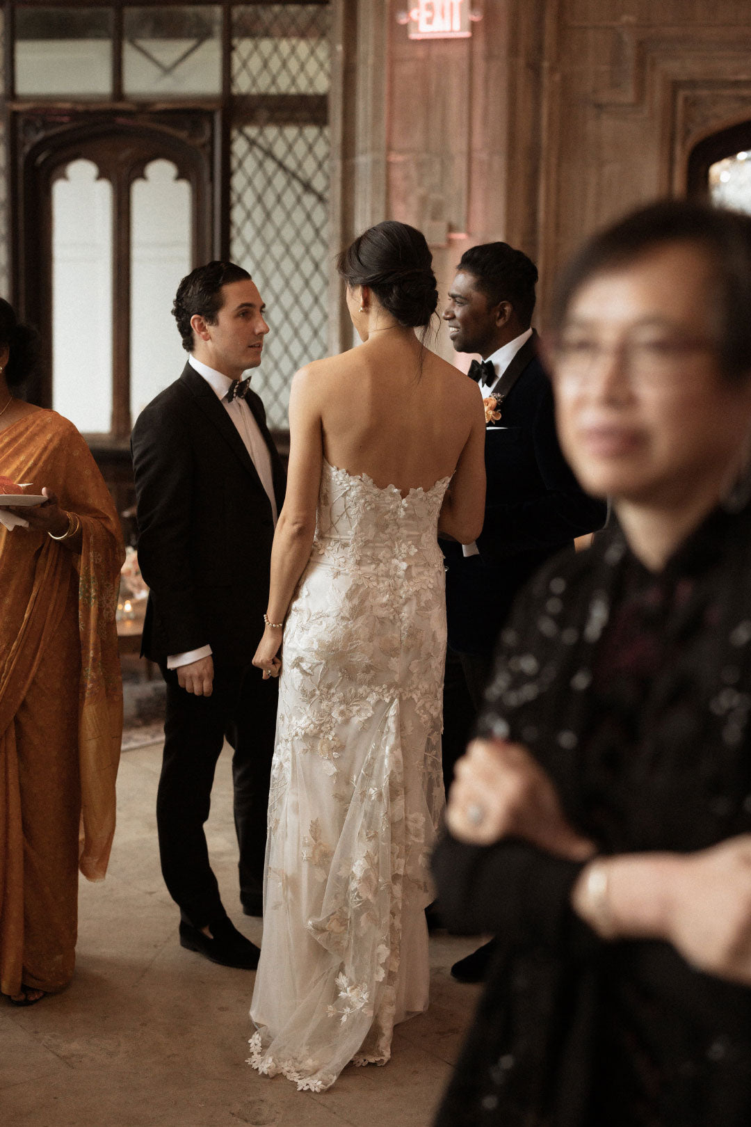 Bride greeting guest 