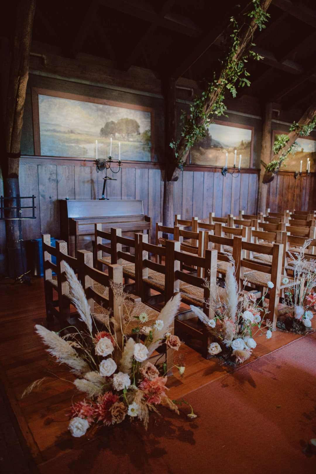 Wedding service venue floral décor