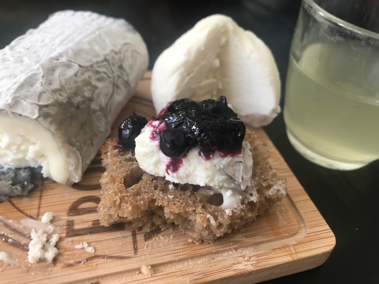 Goat cheeses and tea pairing