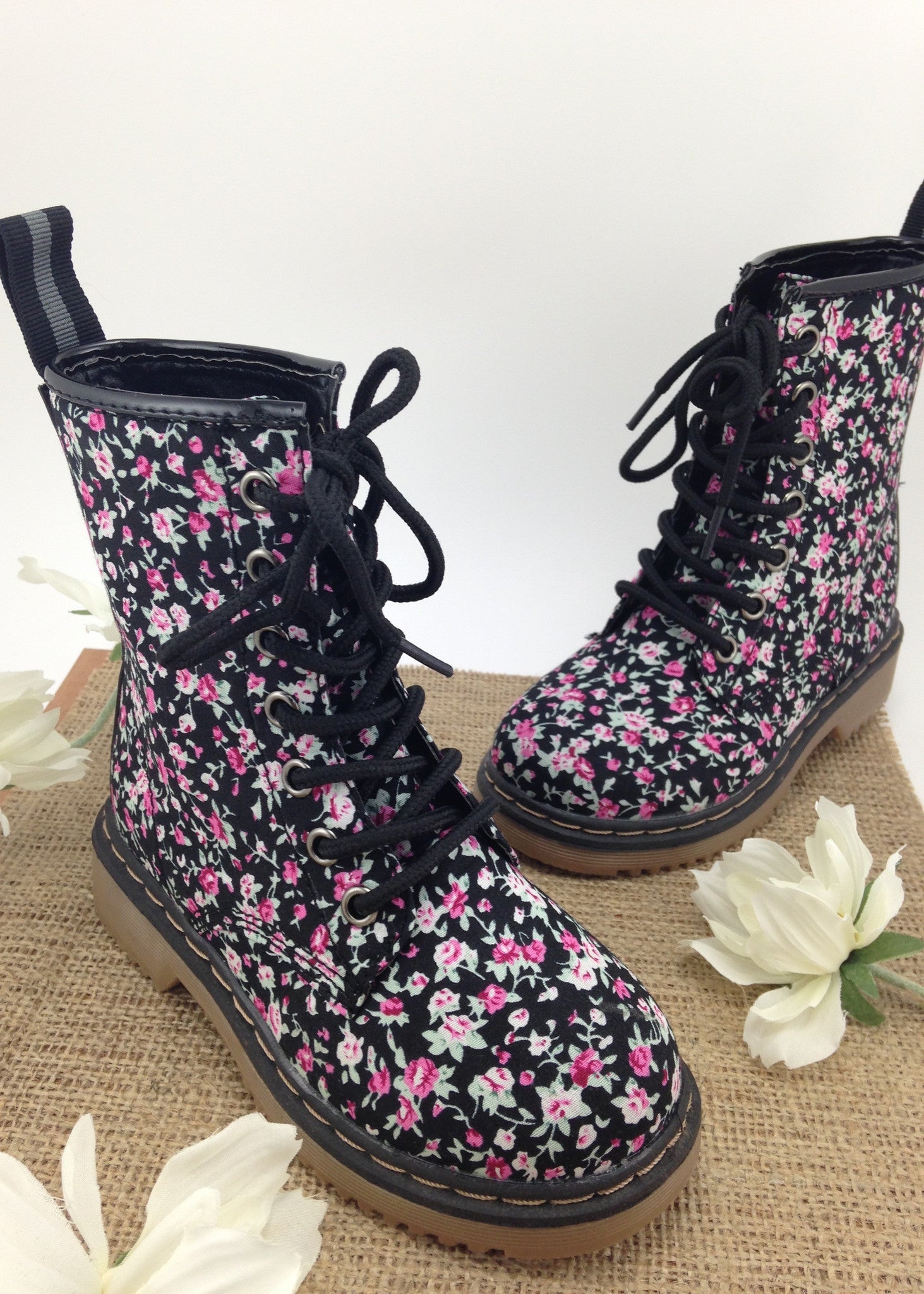 Girls Floral Print Lace Up Boots 