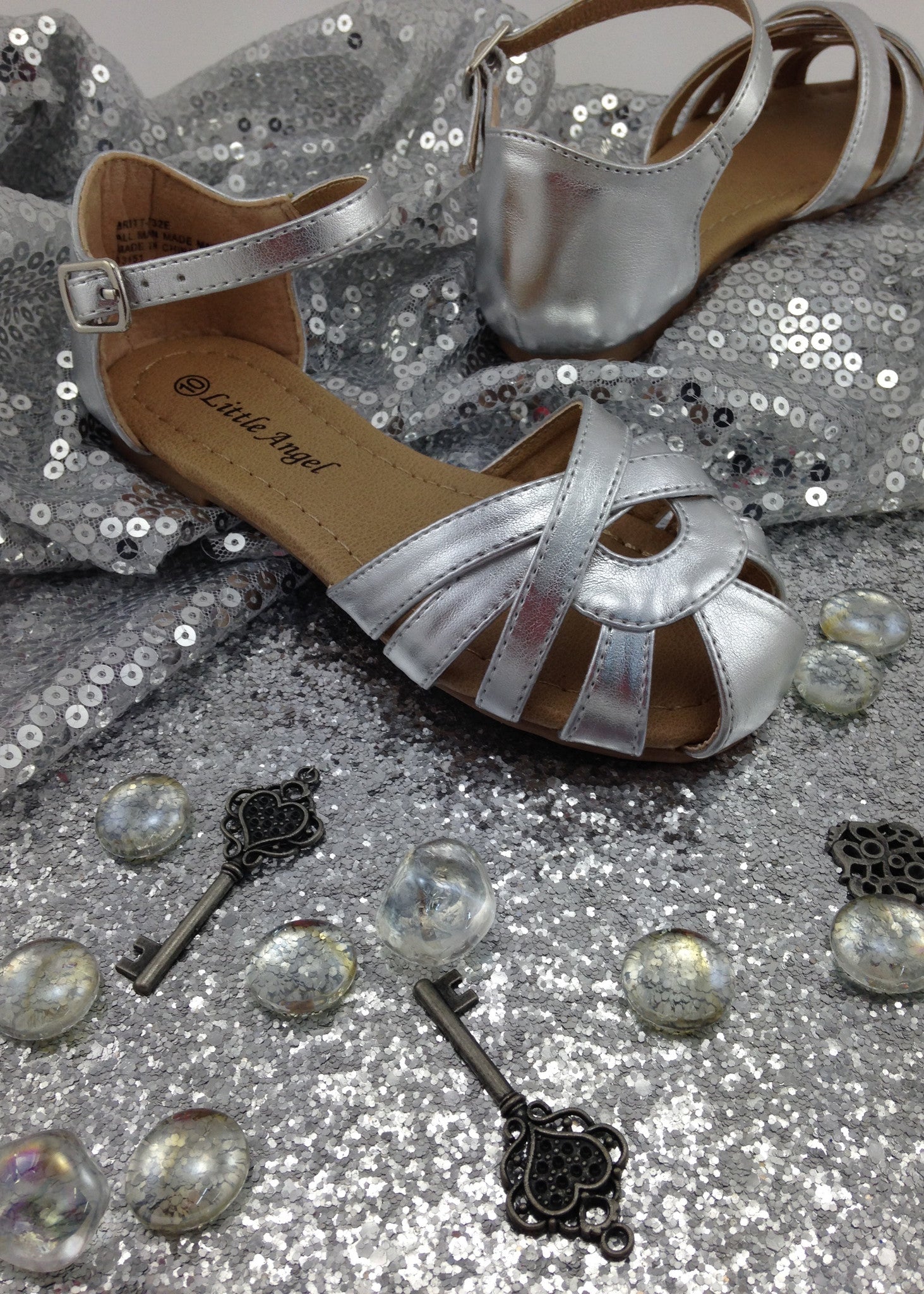 girls silver heeled shoes