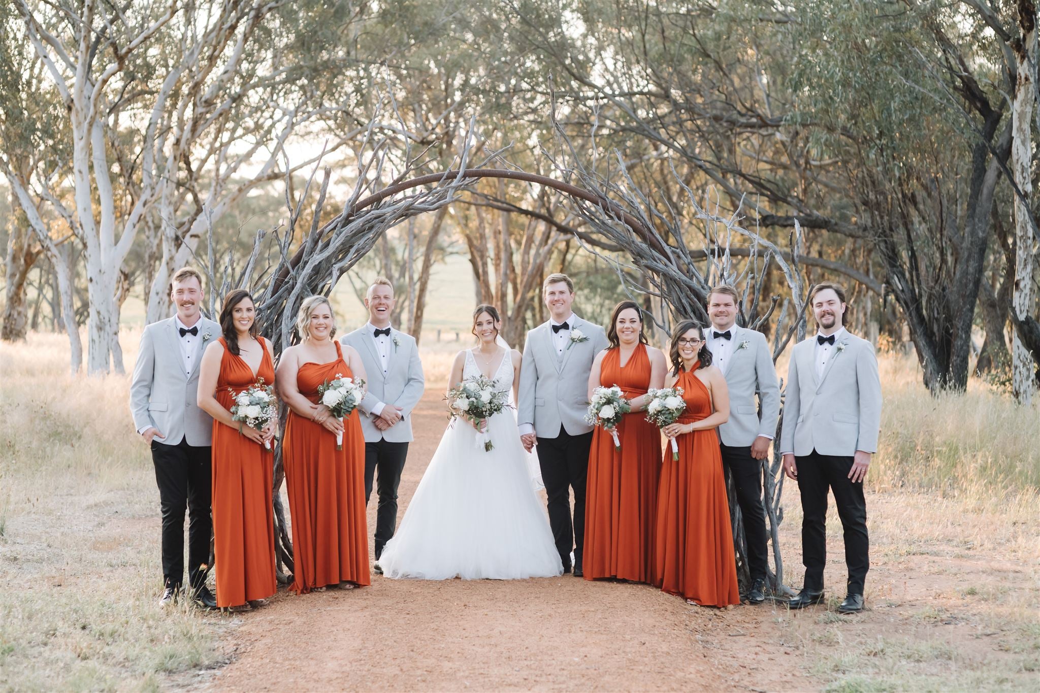 Katelyn + Jayson with their entire Bridal Party at Barton Park