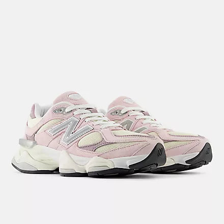 NEW BALANCE COLLECTION – The Closet Inc.