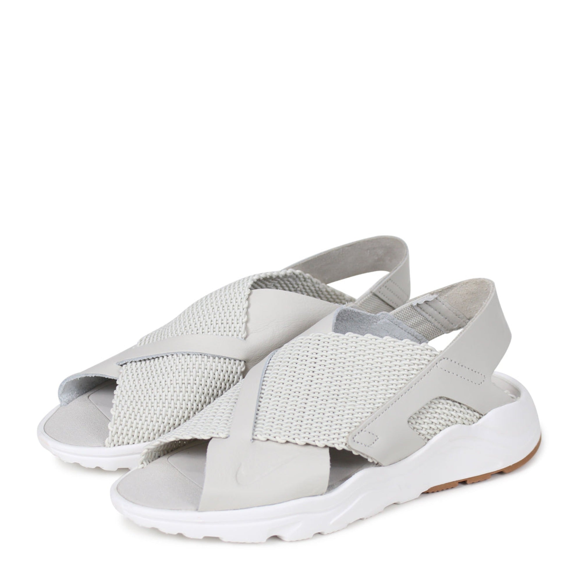 white nike sandals womens