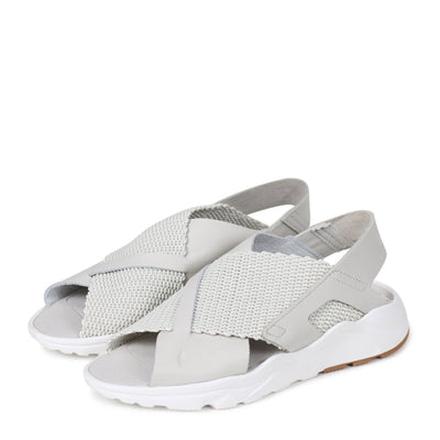 nike huarache open toe sandals