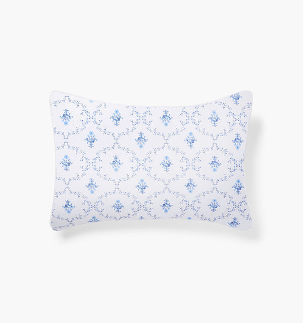 https://cdn.shopify.com/s/files/1/0932/1794/products/HHH1663_TheBoudoirPillowcase-Mini_BlueTrellisCottonSateen_A_700afd86-3463-49a4-ac40-ed8ec0cf506f_600x.jpg?v=1673474074