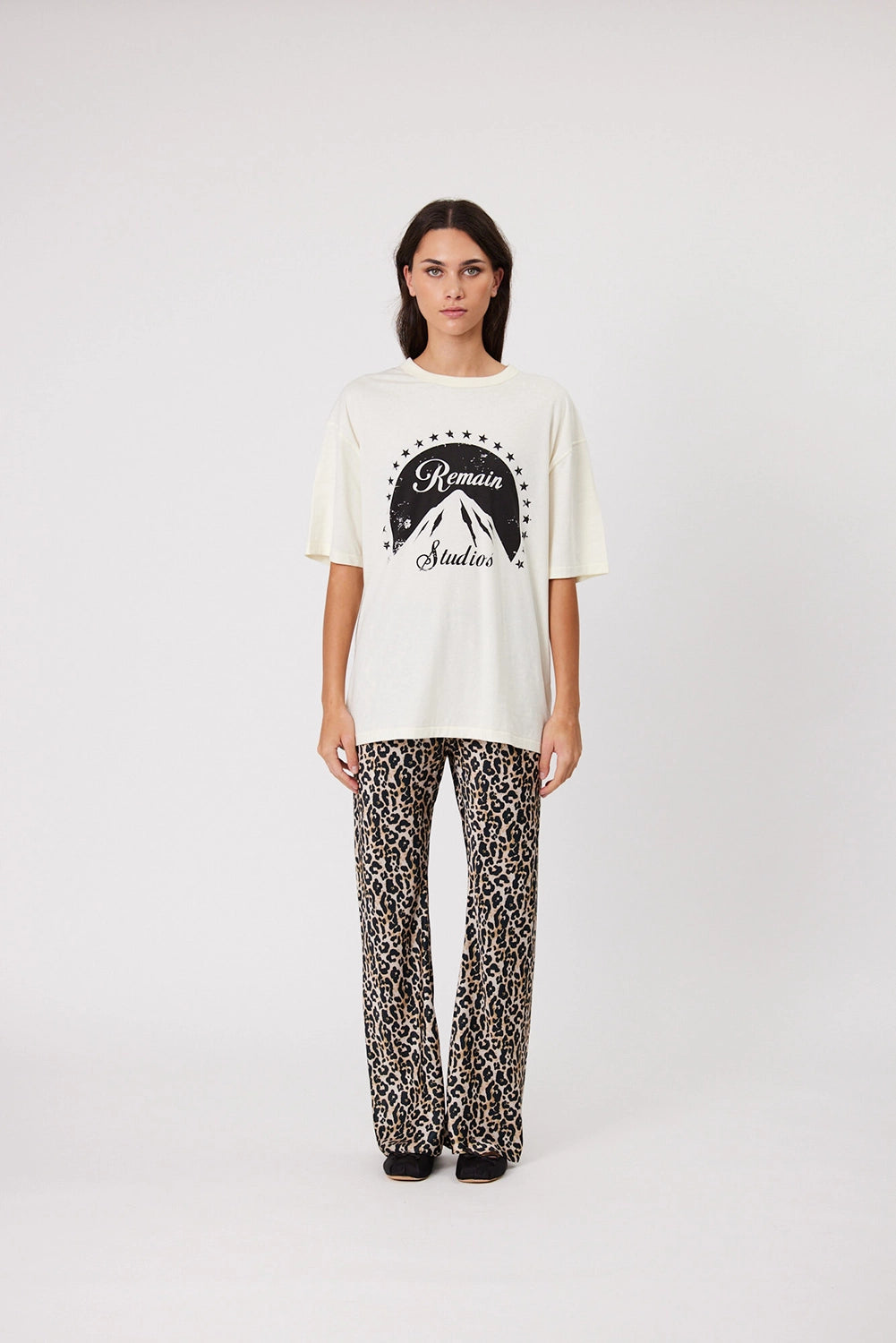 REMAIN STUDIOS TEE - IVORY