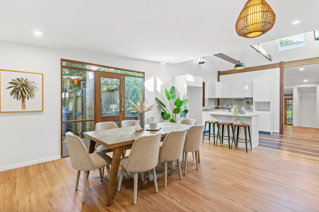 new-brighton-property-staging-for-sale-dining-decor