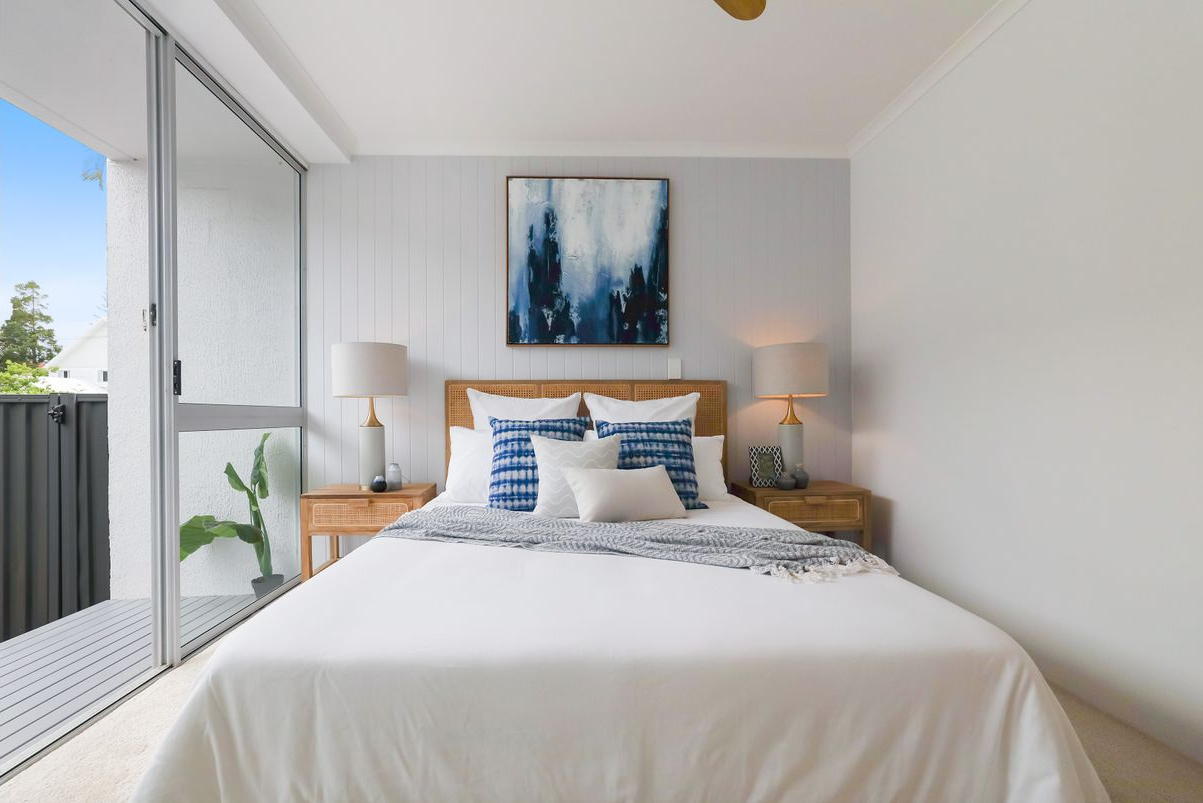 presale-property-styling-mermaid-beach-qld-master-bedroom