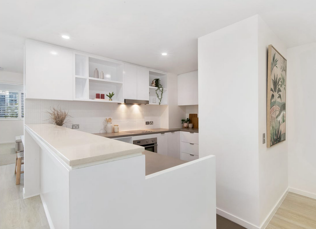 property-staging-robina-qld-goldcoast-kitchen-staging-decor
