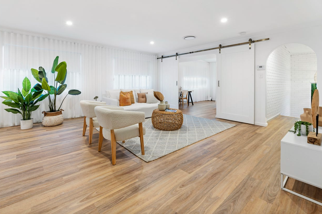 property-styling-ashmore-qld-for-sale-lounge-room-decor