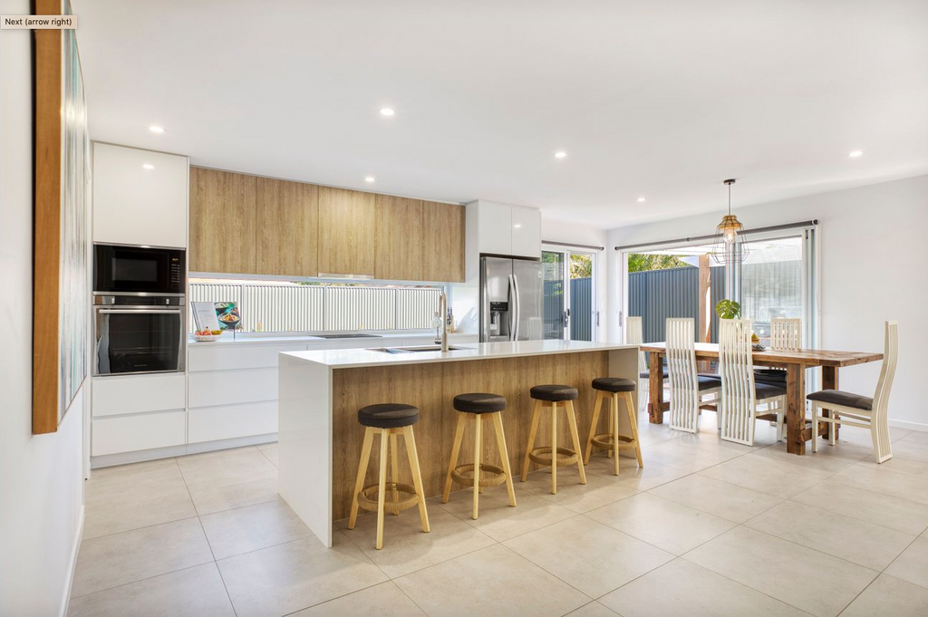 property-styling-beachside-family-home-kitchen-dining-area-open-plan