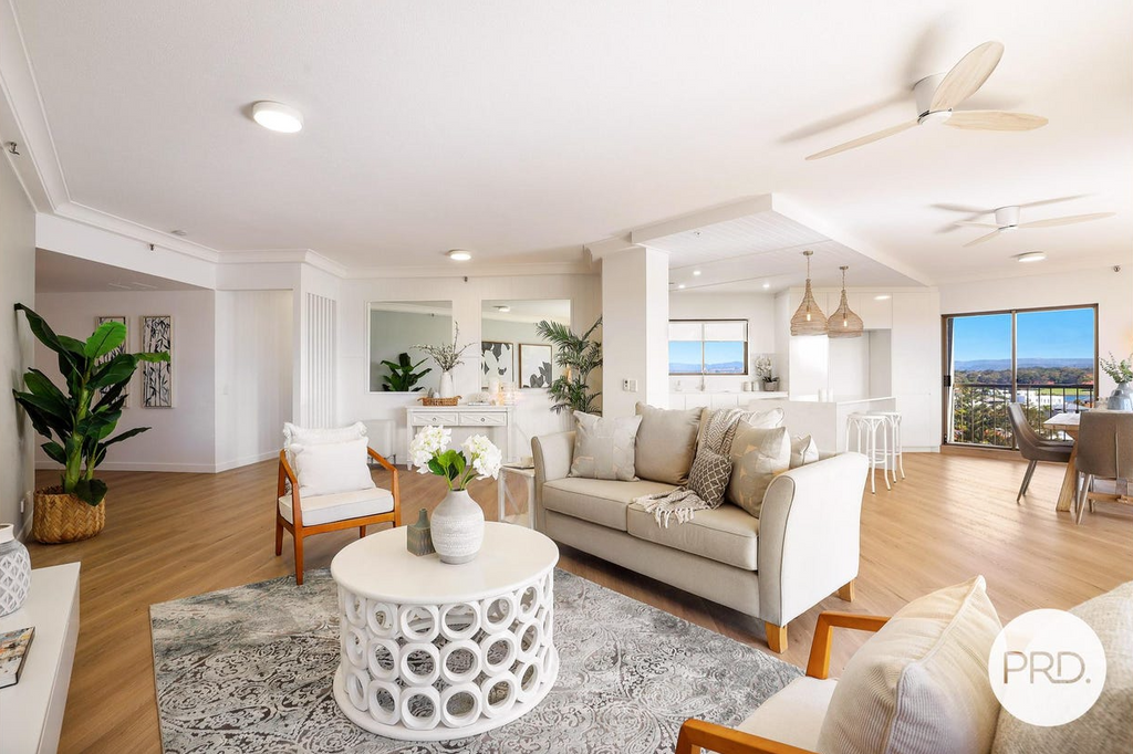 property-styling-bundall-gold-coast-living-room-staging