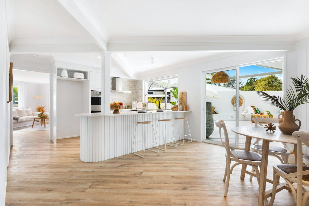 property-styling-byron-shire-mullumbimby-nsw-coastal-chic-kitchen-dining-room