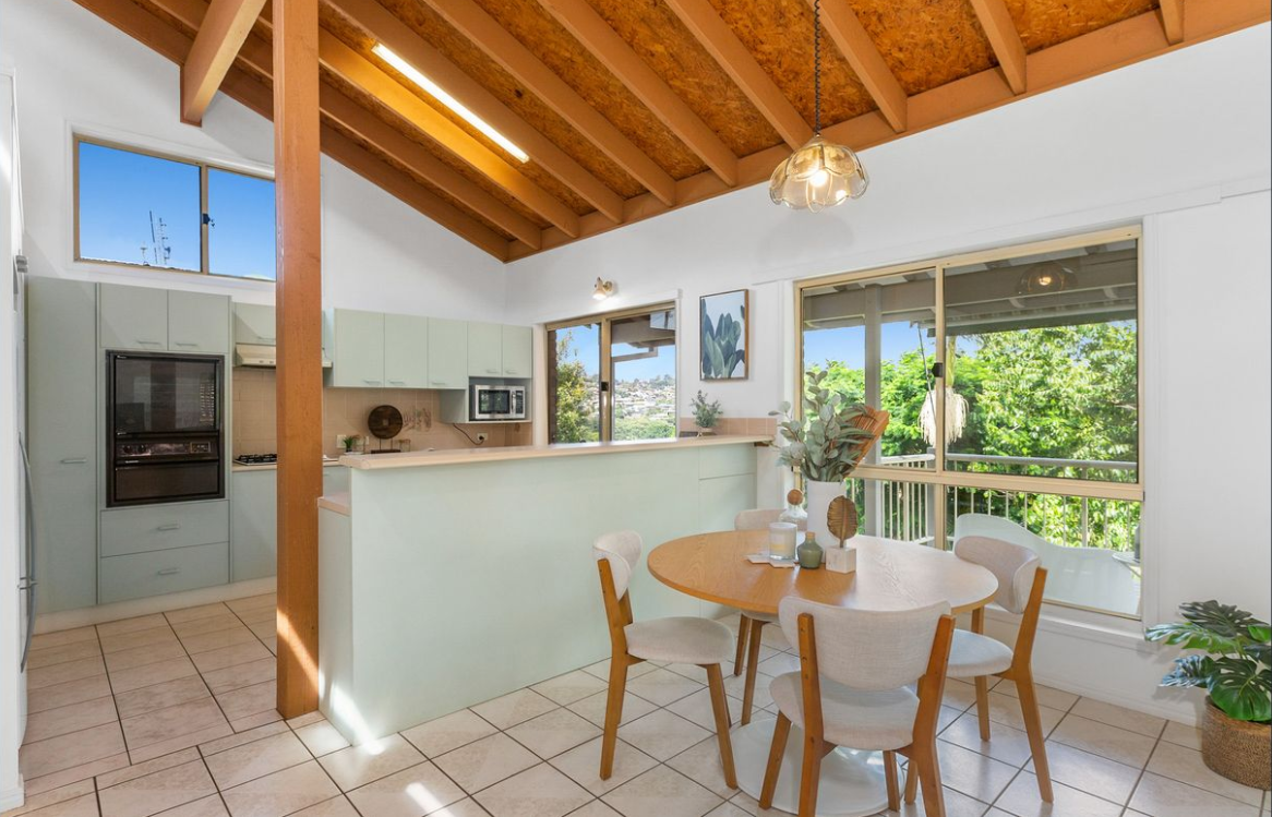 property-styling-for-sale-banora-point-nsw-kitchen-dining-room