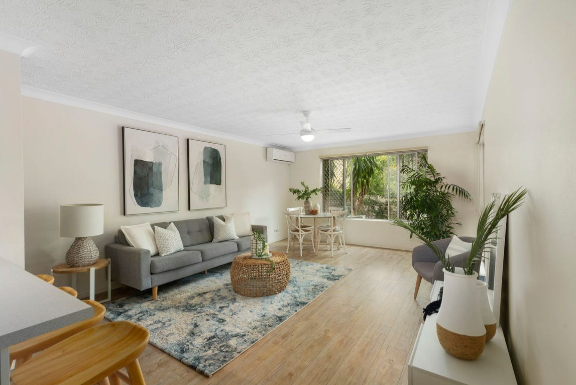 property-styling-for-sale-palm-beach-qld-living-dining-space
