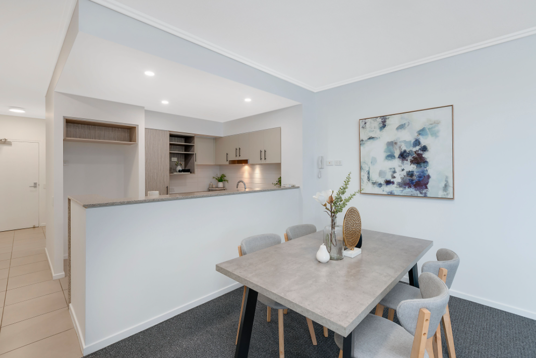 property-styling-for-sale-robina-qld-dining-space-decor