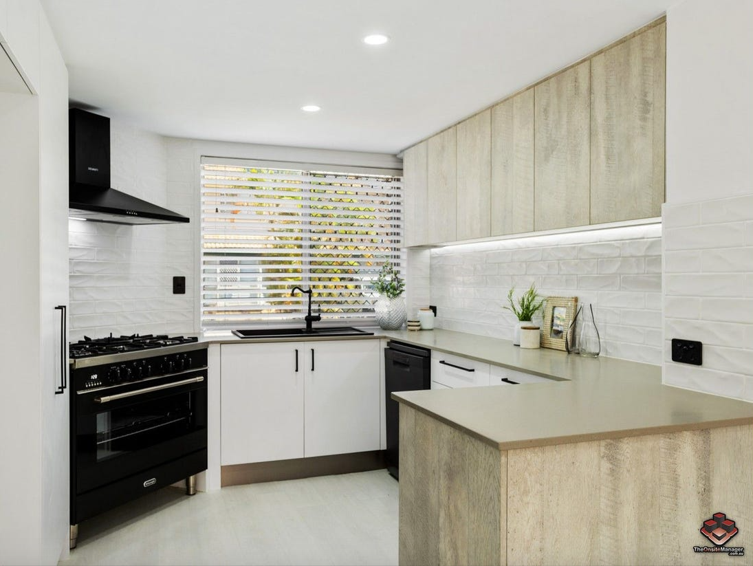 property-styling-gold-coast-burleigh-for-sale-kitchen-decor