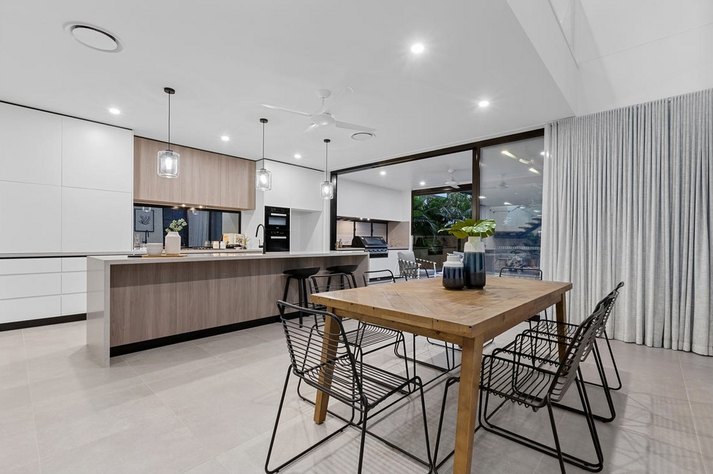 property-styling-kingscliff-nsw-dining-room-kitchen-accessories-staging