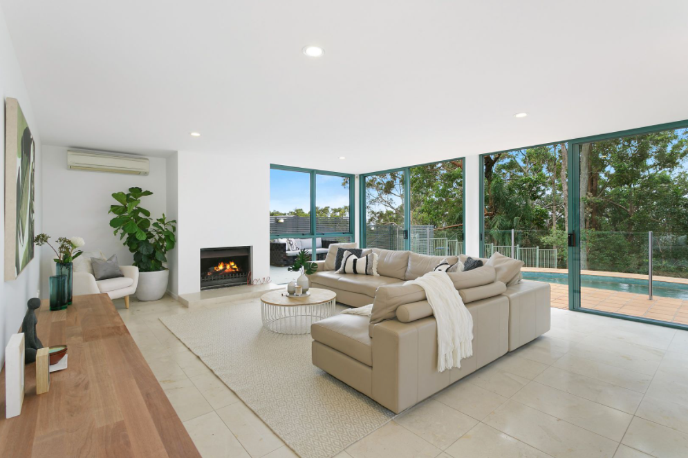 property-styling-qld-currumbin-waters-lounge-room