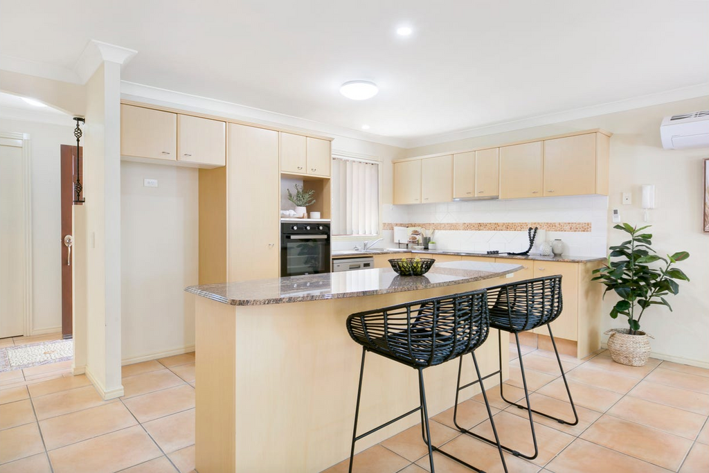 realestate-property-styling-robina-qld-kitchen