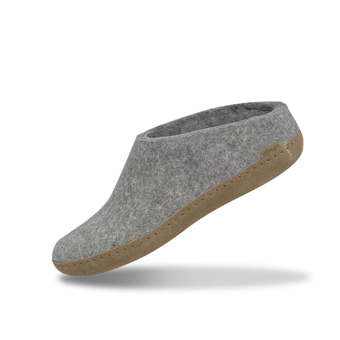 Slip-on slippers in felted wool in grey (B-01-00) – little wish