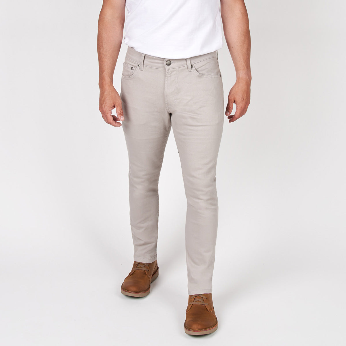 Jeans vs Chinos: Which Type of Pants Is Right For Me?